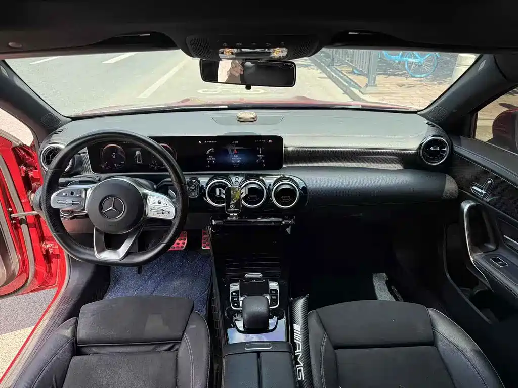 Mercedes-Benz A-Class 2020 — фото 9