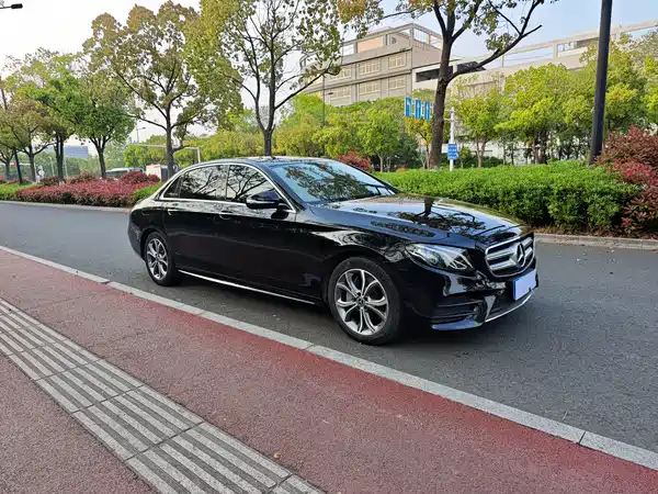 Mercedes-Benz E-Class 2020