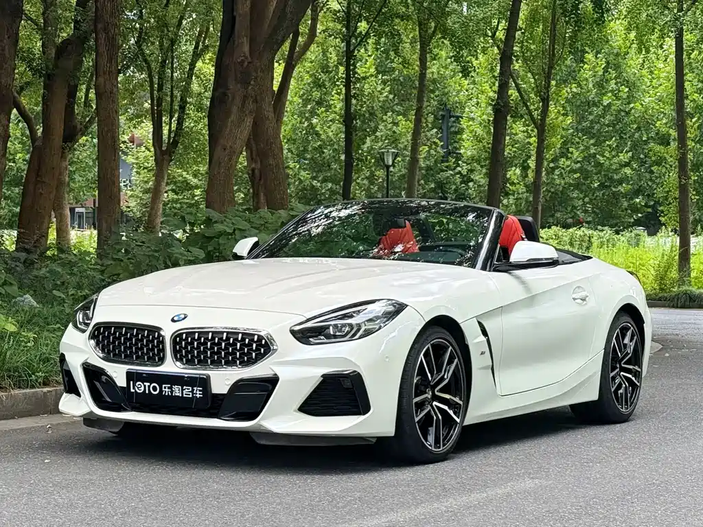 BMW Z4 2022 — фото 1