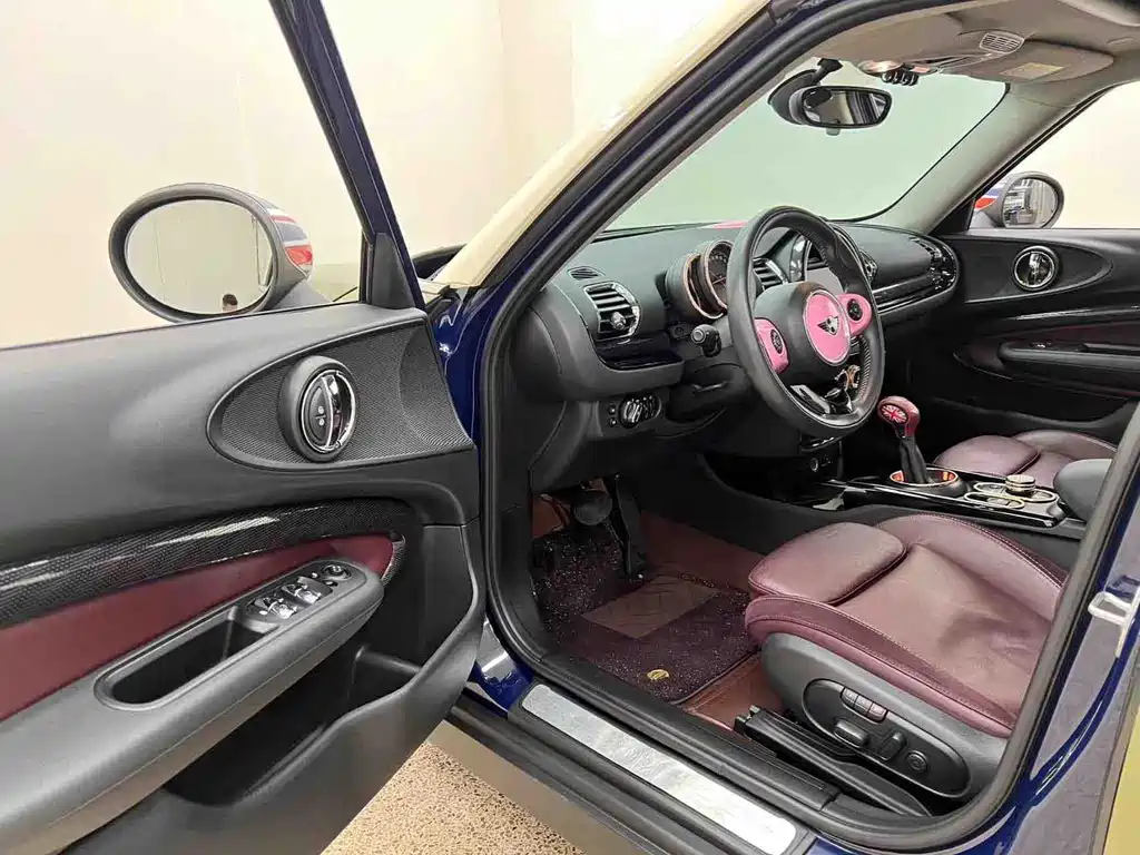 MINI Clubman 2019 — фото 10