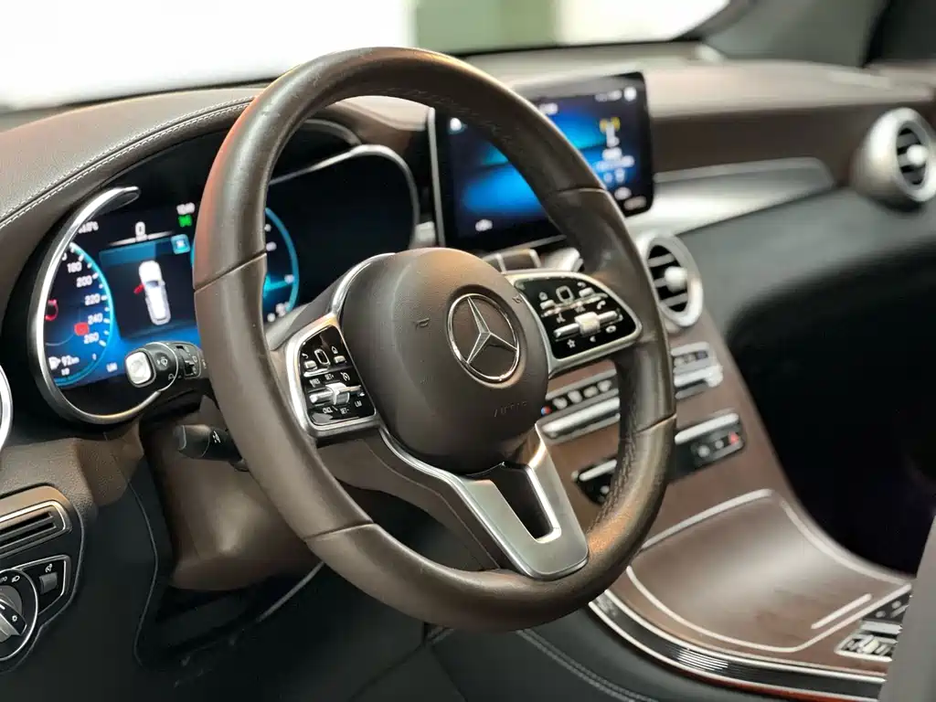 Mercedes-Benz GLC 2021