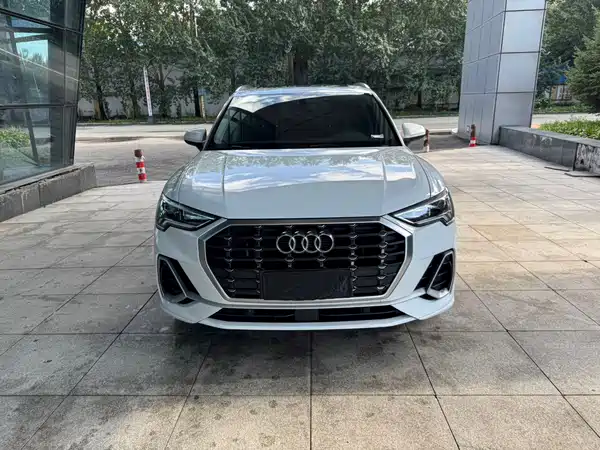 Audi Q3 2021