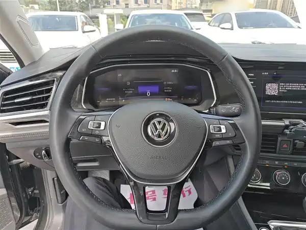 Volkswagen Sagitar 2021