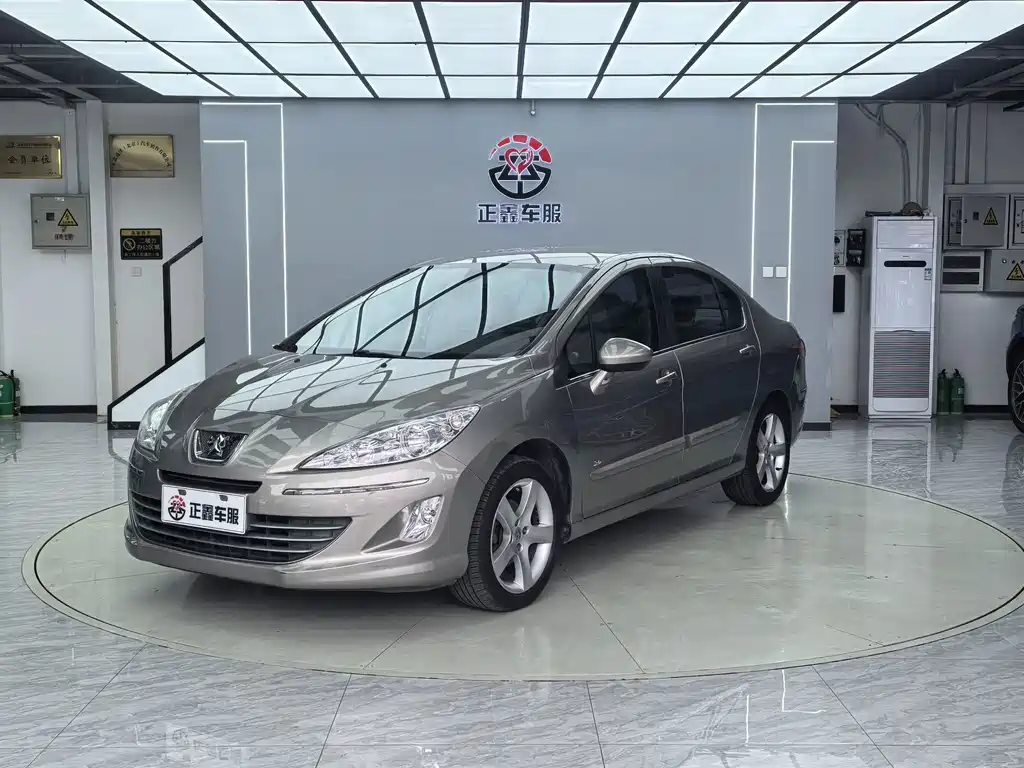 Peugeot 408 2011