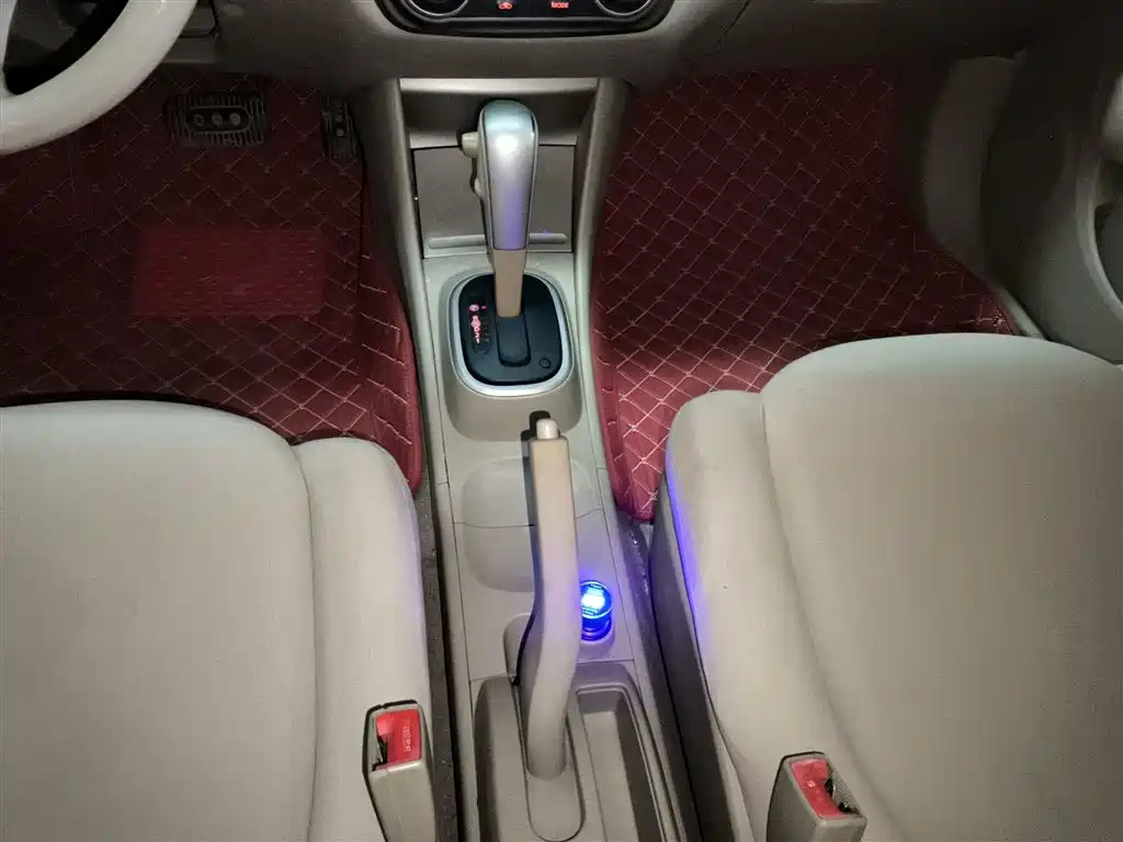 Nissan Sylphy 2015 — фото 10