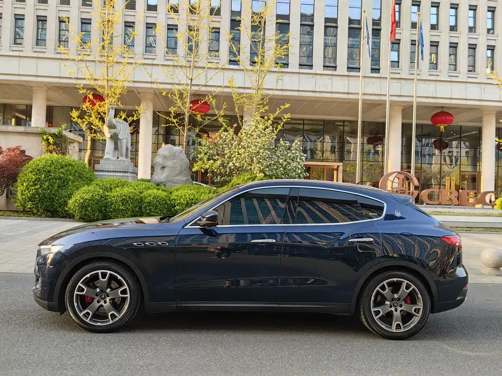 Maserati Levante 2021 — фото 7