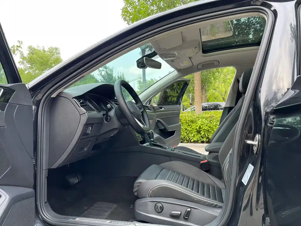 Volkswagen Magotan 2022