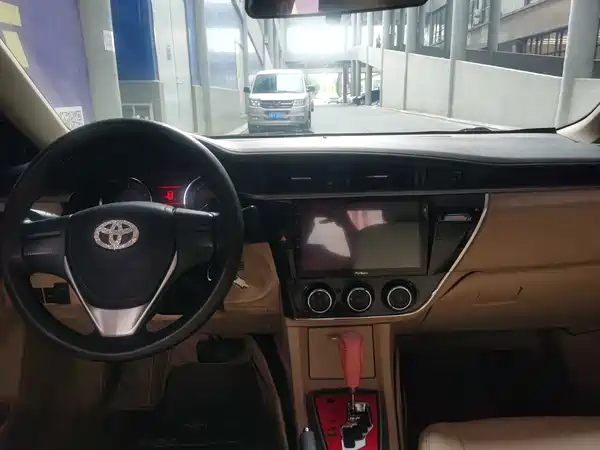 Toyota Corolla 2015