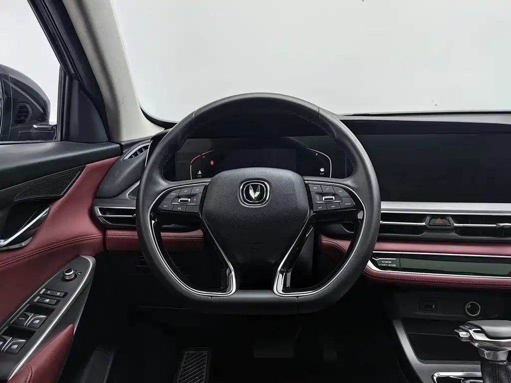 Changan CS75PLUS 2020 — фото 11