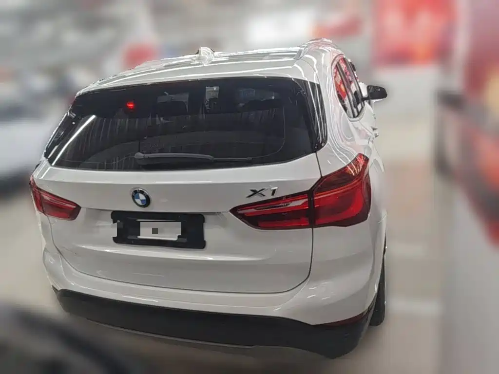 BMW X1 2017 — фото 10