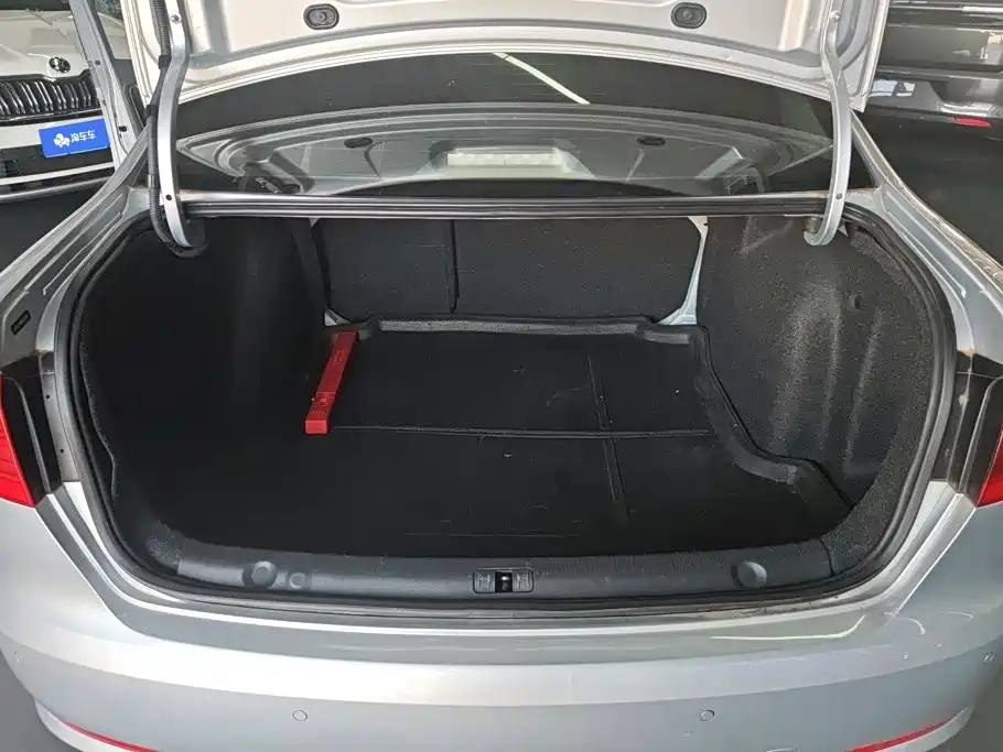 Volkswagen Lavida 2014