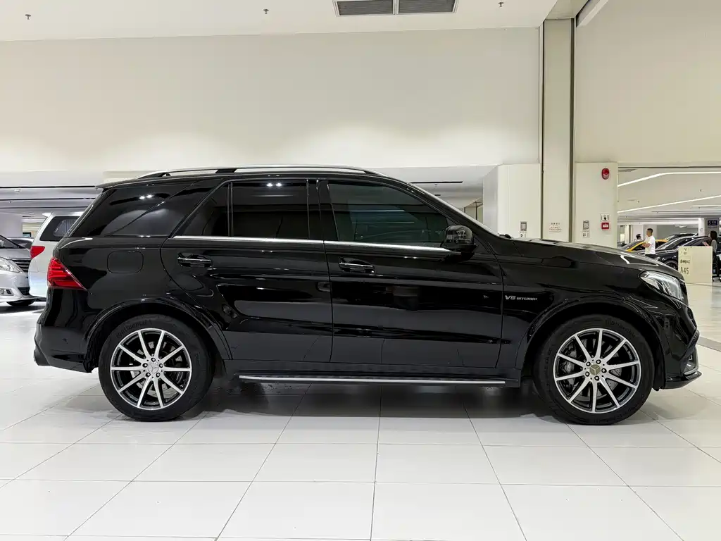 Mercedes-Benz GLE 2016