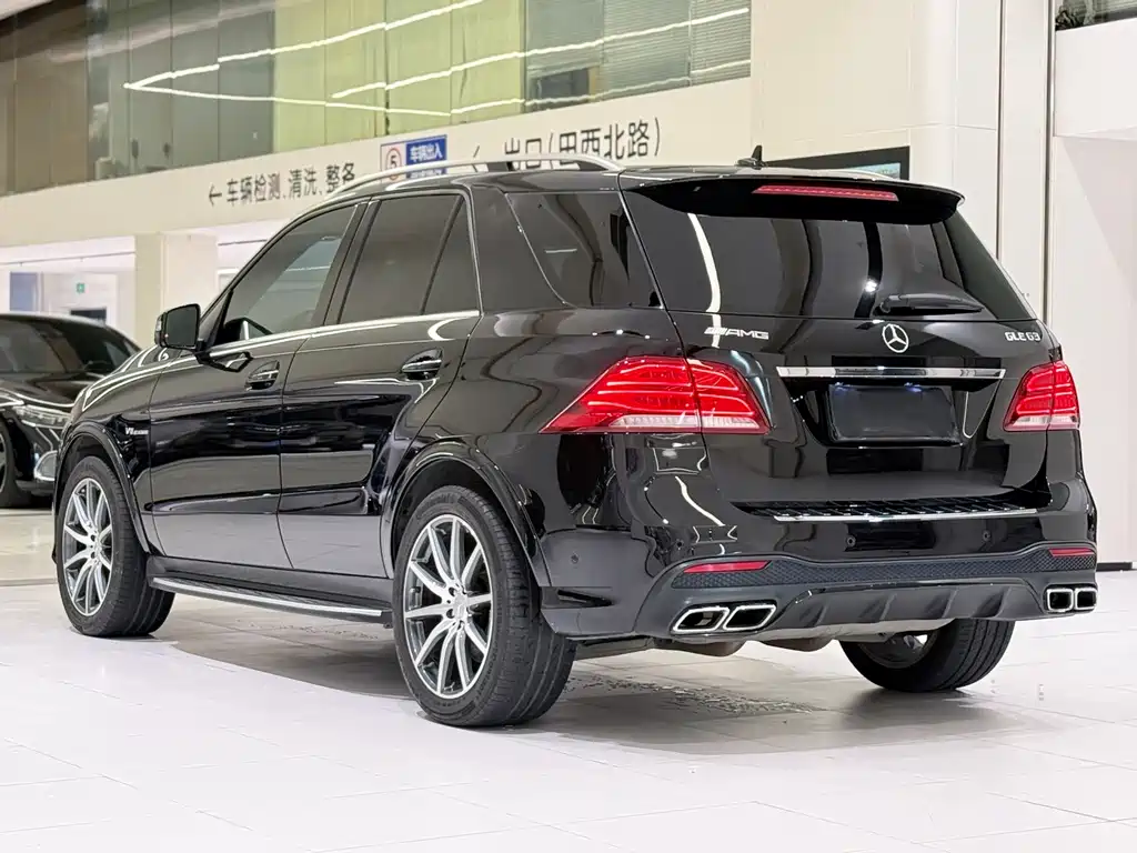 Mercedes-Benz GLE 2016 — фото 8