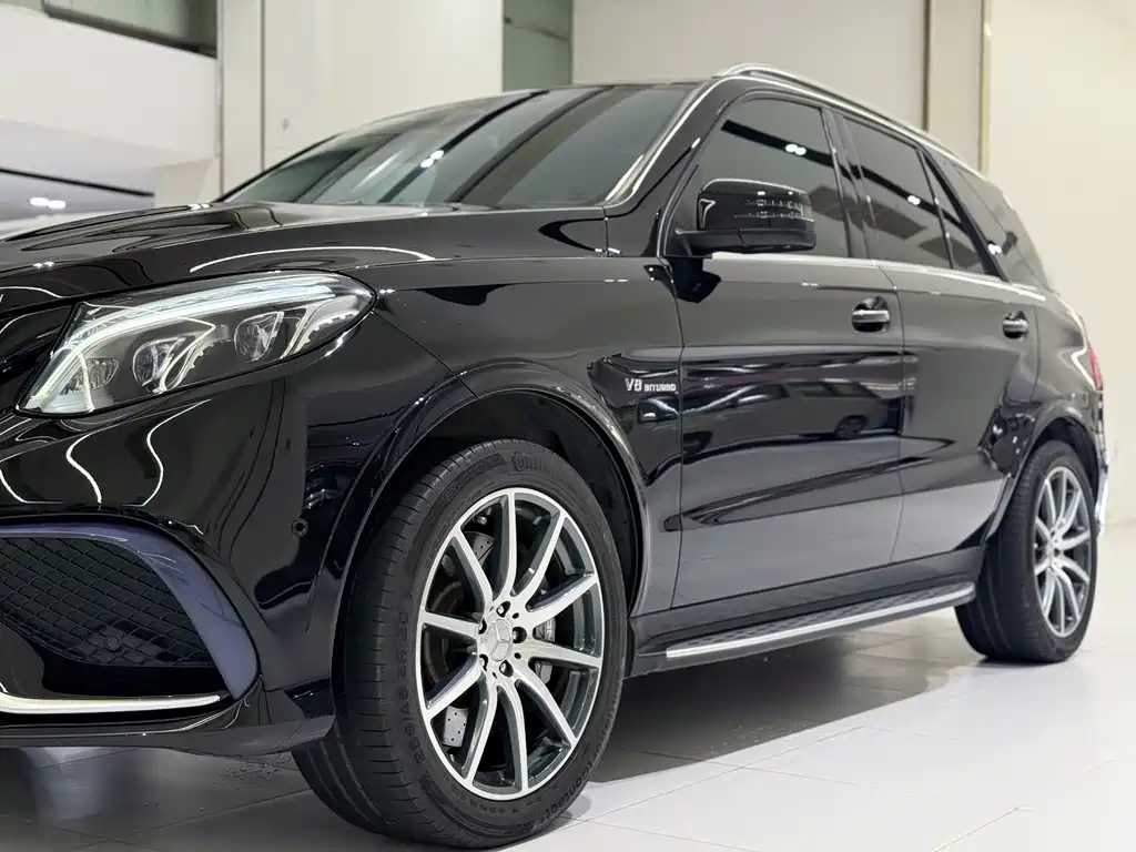 Mercedes-Benz GLE 2016 — фото 12