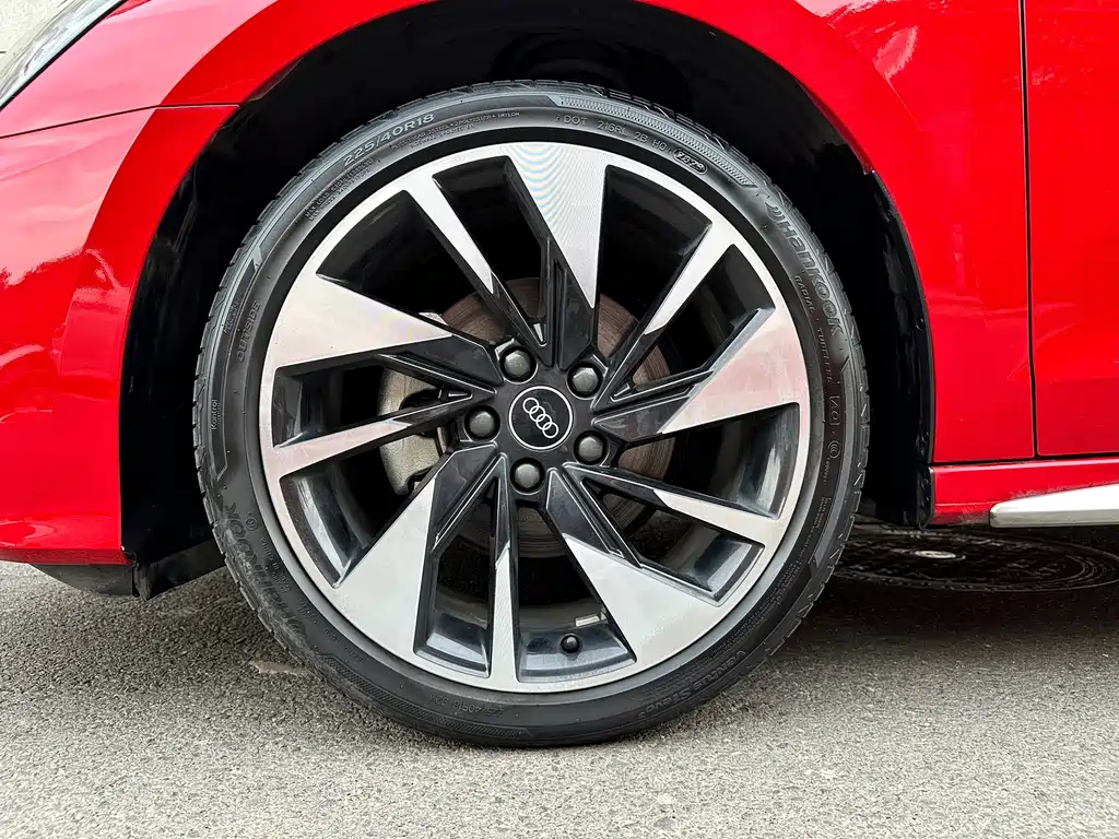 Audi A3 2023 — фото 19