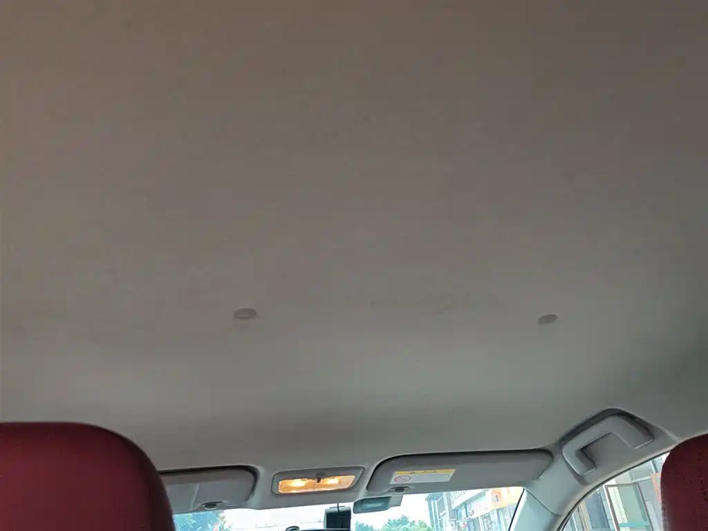 Toyota Yaris L 2022 — фото 18