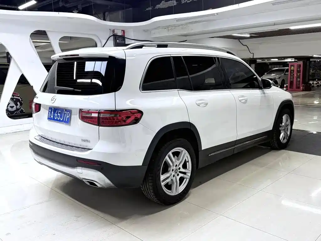 Mercedes-Benz GLB 2021