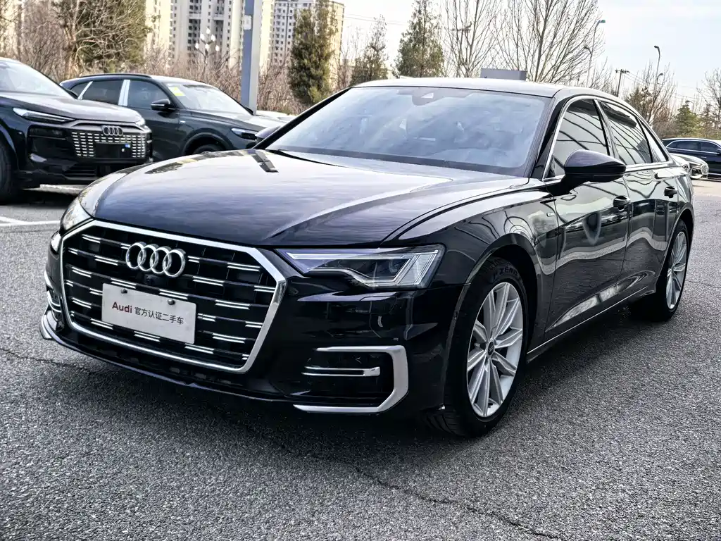Audi A6L 2025 — фото 1