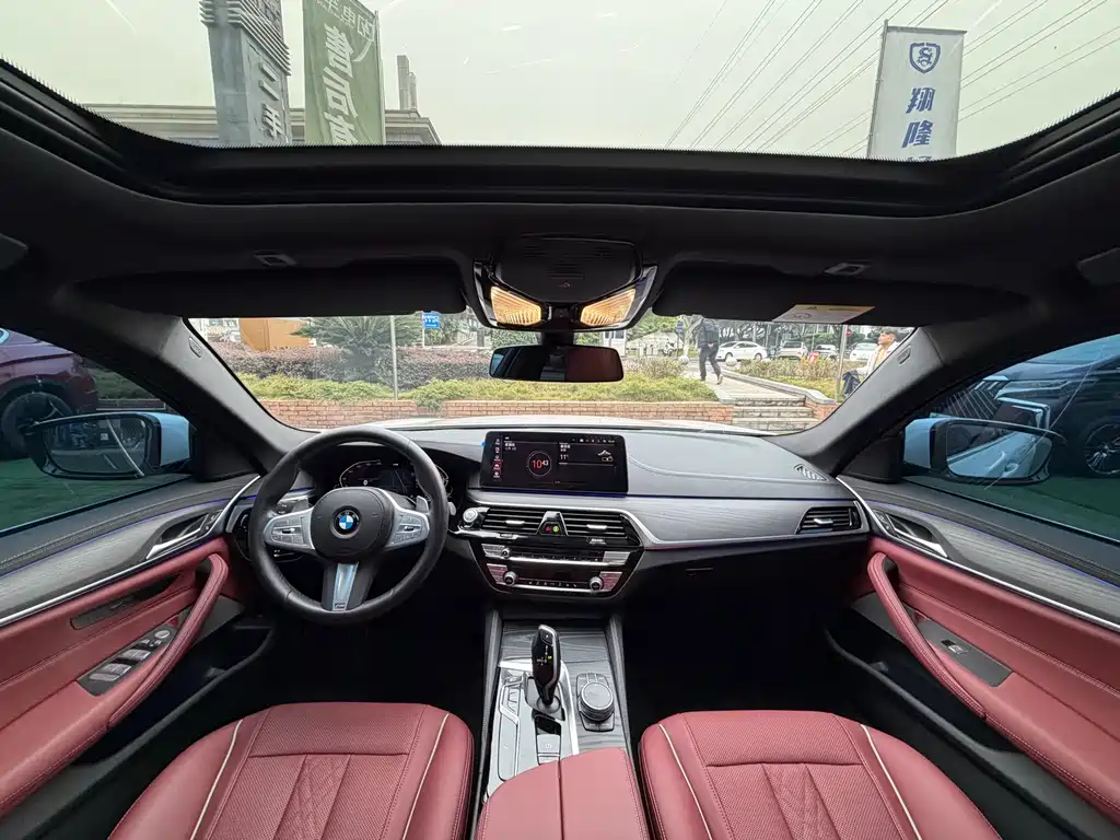 BMW 5 Series 2023 — фото 12