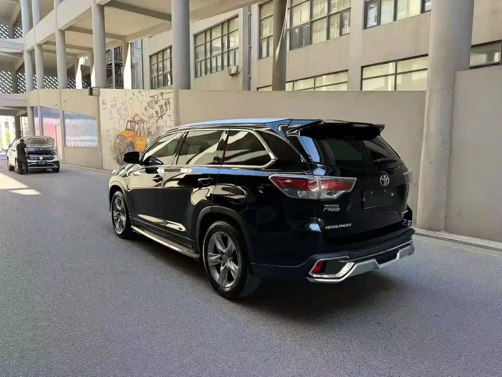 Toyota Highlander 2016 — фото 4