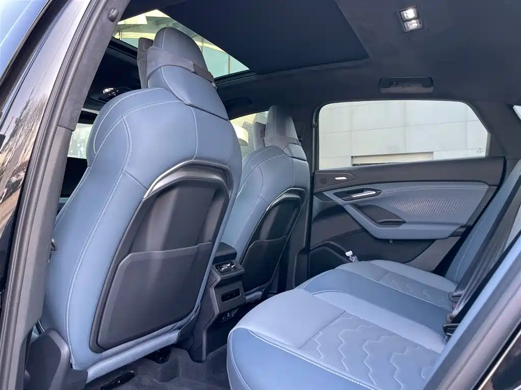 Audi Q6L Sportback e-tron 2025 — фото 6