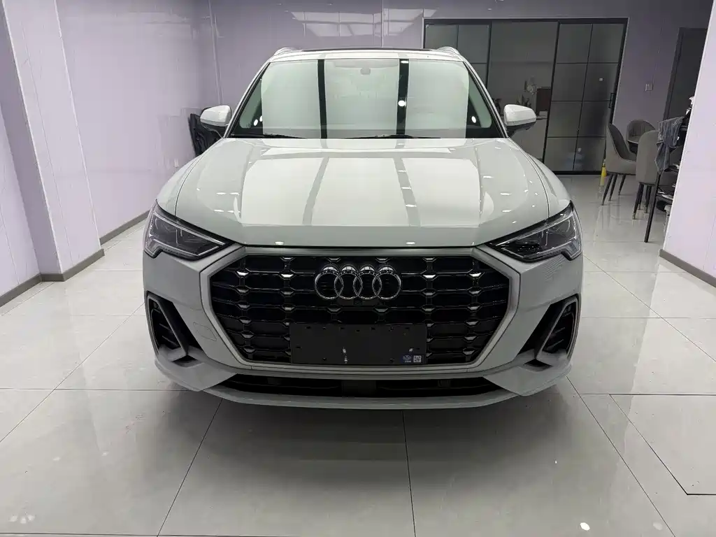 Audi Q3 2023