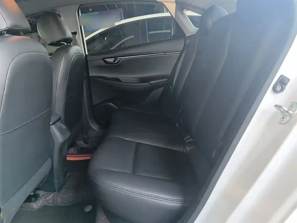 Hyundai Elantra 2019 — фото 17
