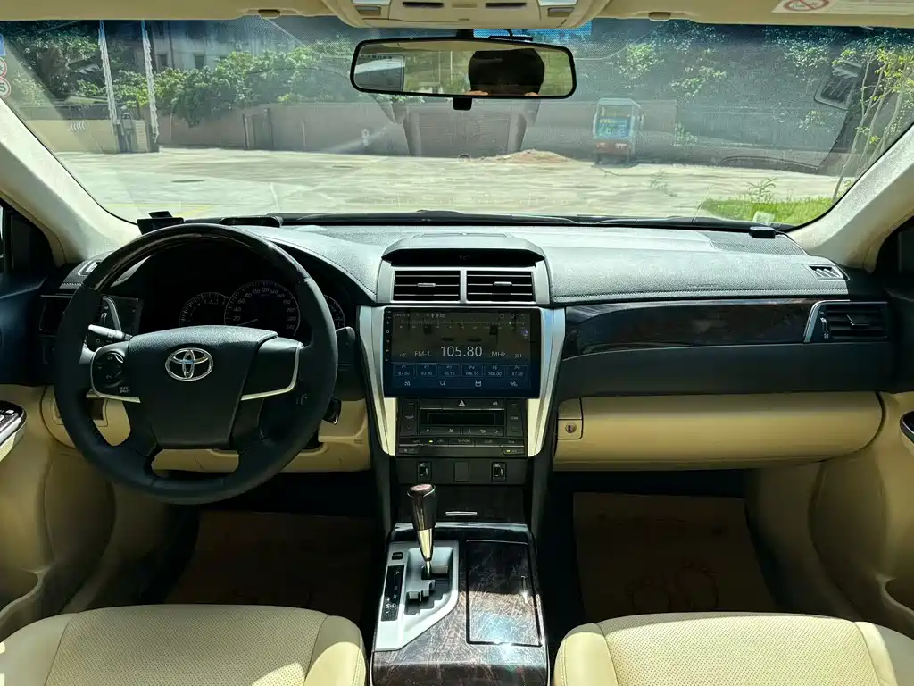 Toyota Camry 2016