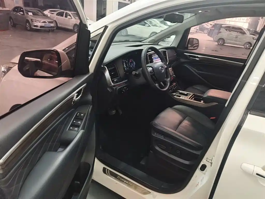 GAC Motor Trumpchi M8 2019 — фото 16