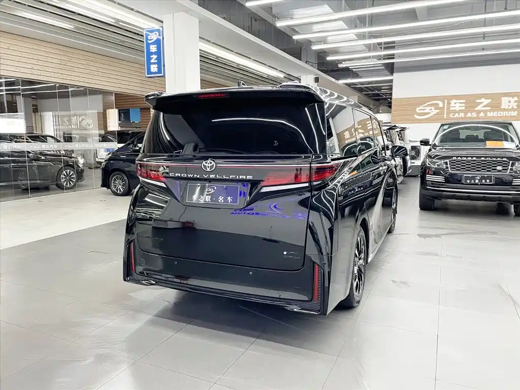 Toyota Vellfire 2024
