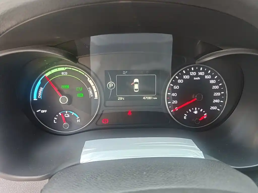 Kia K5 New Energy 2019 — фото 12