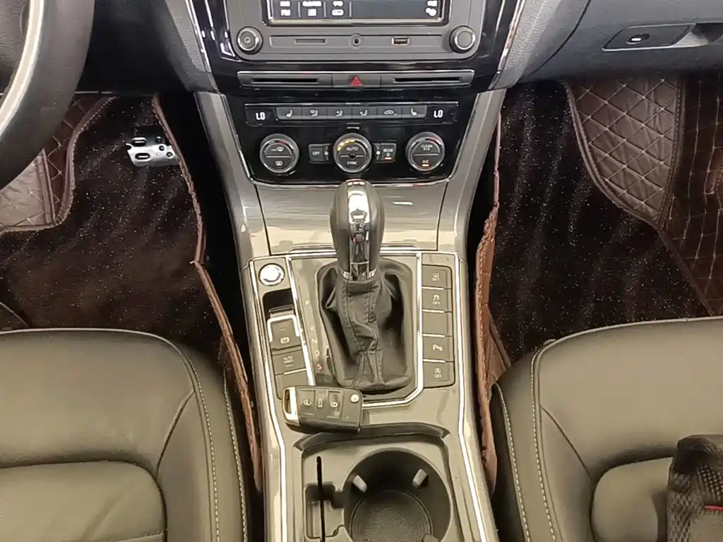 Volkswagen Passat 2019 — фото 14