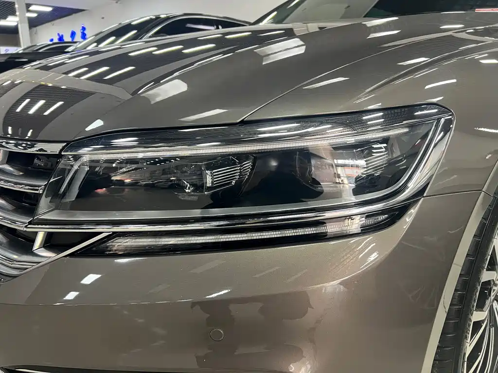 Volkswagen Phideon 2017 — фото 11