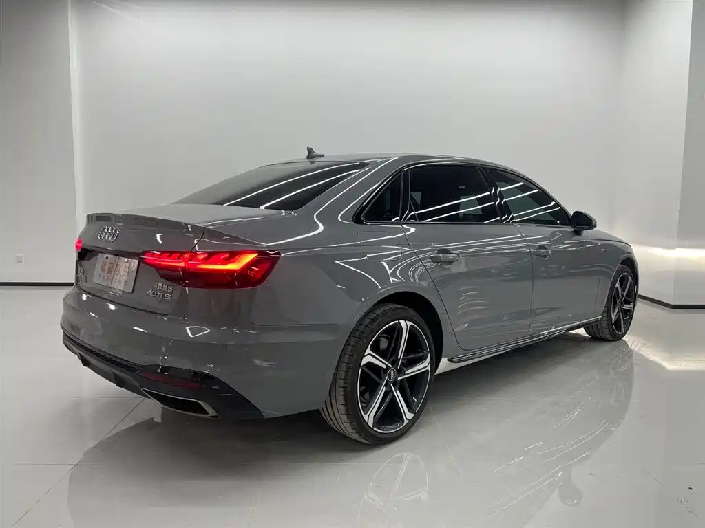 Audi A4L 2025