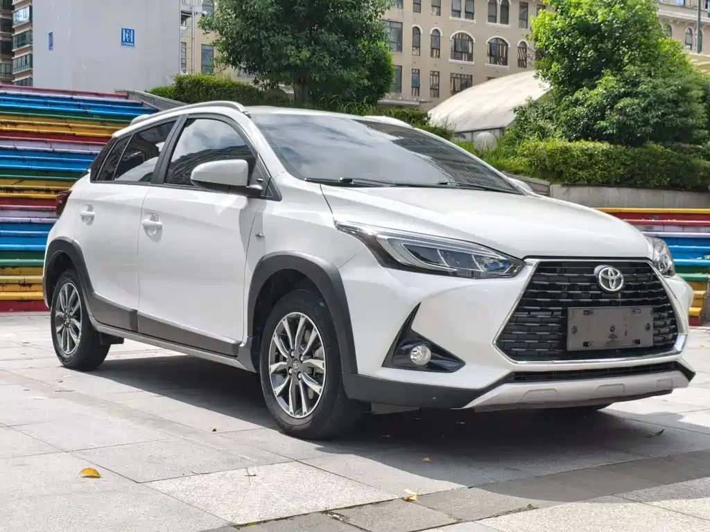 Toyota Yaris L 2022
