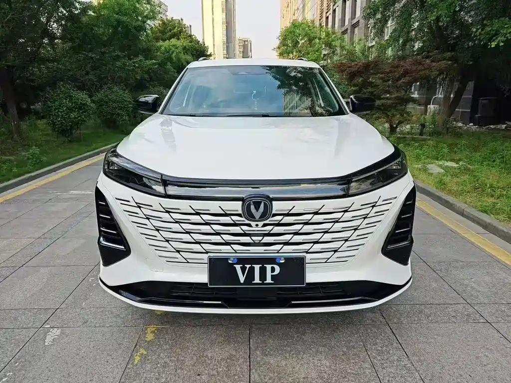 Changan CS75 PLUS 2025 — фото 3
