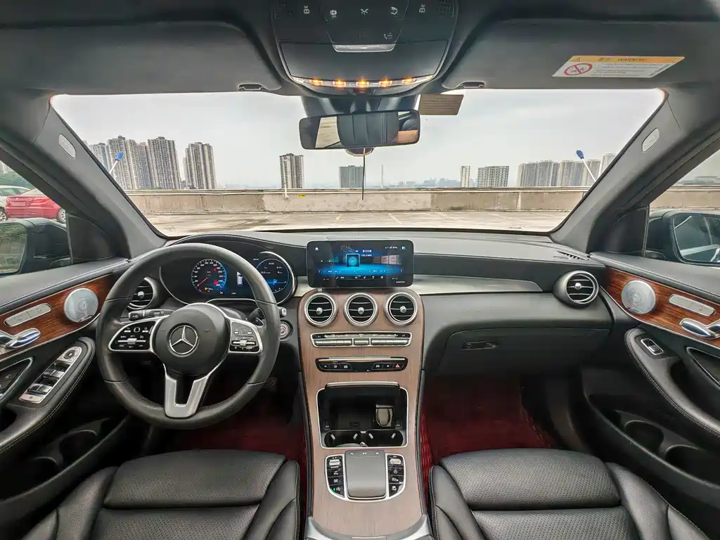 Mercedes-Benz GLC 2020 — фото 14