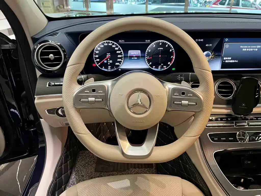 Mercedes-Benz E-Class 2020 — фото 12