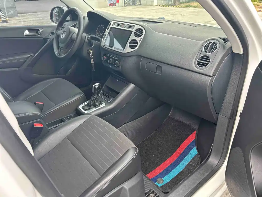 Volkswagen Tiguan 2018 — фото 18
