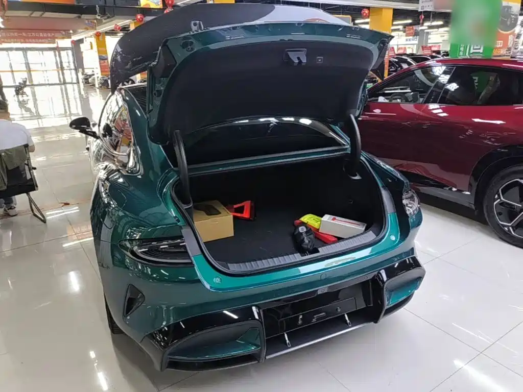 Xiaomi SU7 Ultra 2025 — фото 19