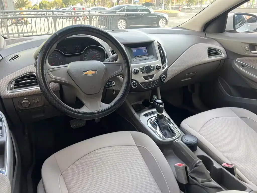 Chevrolet Cruze 2015 — фото 22