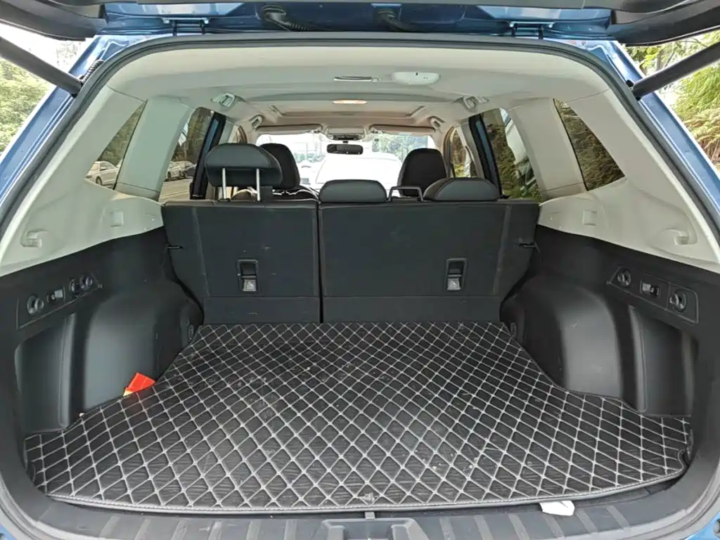 Subaru Forester 2019 — фото 19