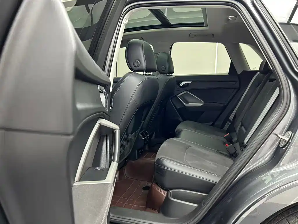 Audi Q3 2022 — фото 19