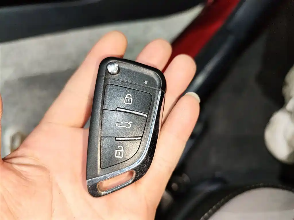 Toyota Yaris L 2021 — фото 17