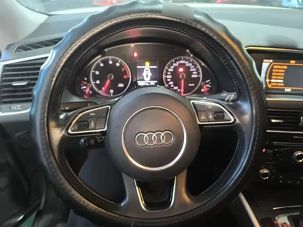 Audi Q5 2015 — фото 11