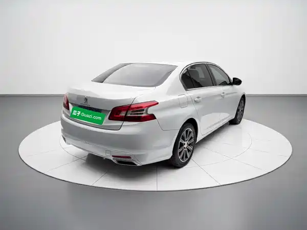 Peugeot 408 2016