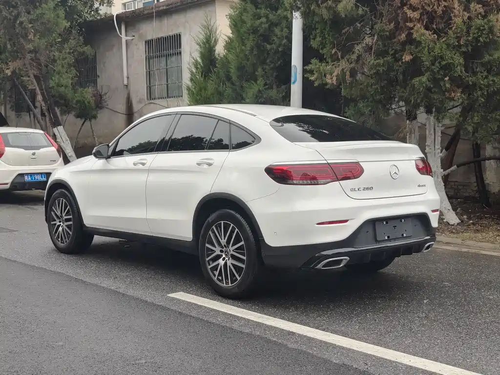 Mercedes-Benz GLC Coupe 2023 — фото 3