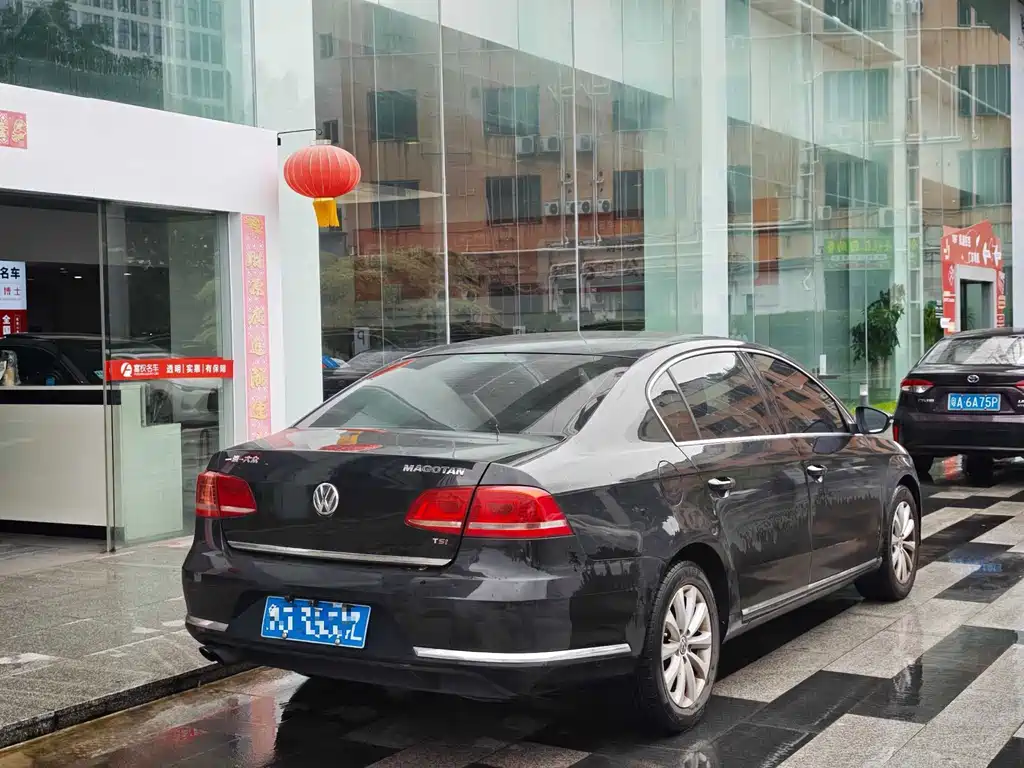 Volkswagen Magotan 2014