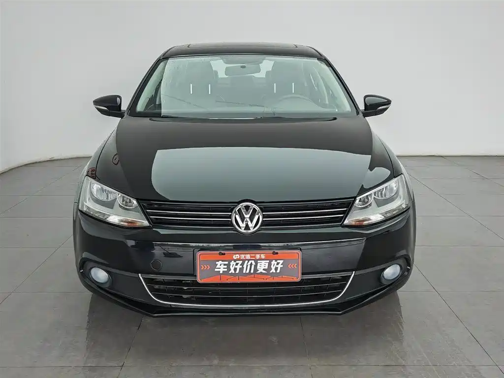 Volkswagen Sagitar 2013