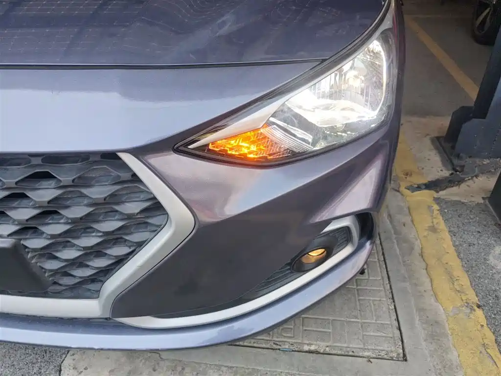 Hyundai Elantra 2019 — фото 24